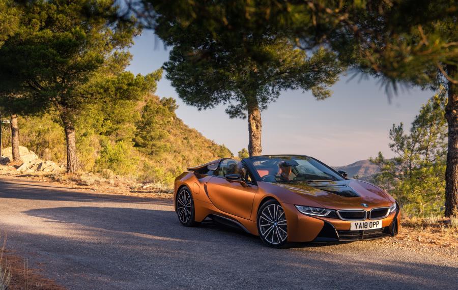 BMW i8 Roadster (I15) 2018 года  (UK) (фото 59 из 97)